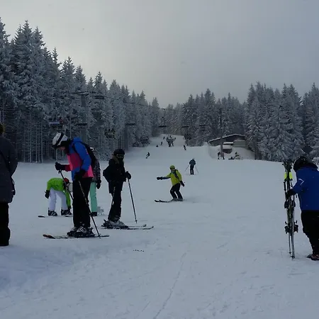 アパート Klinovec Loučná pod Klínovcem