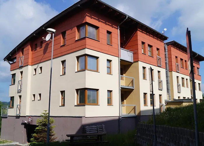 アパート Klinovec Loučná pod Klínovcem